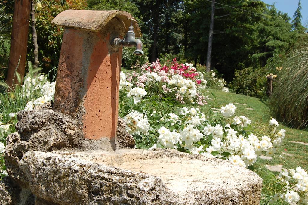 Agriturismo Casale Dei Frontini San Terenziano Dış mekan fotoğraf