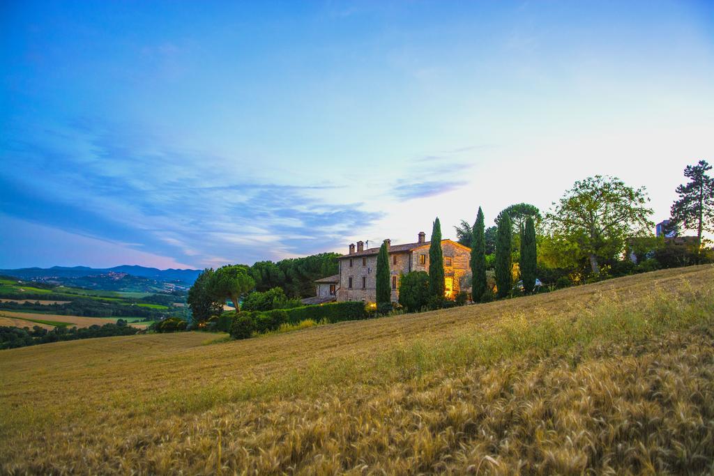 Agriturismo Casale Dei Frontini San Terenziano Dış mekan fotoğraf