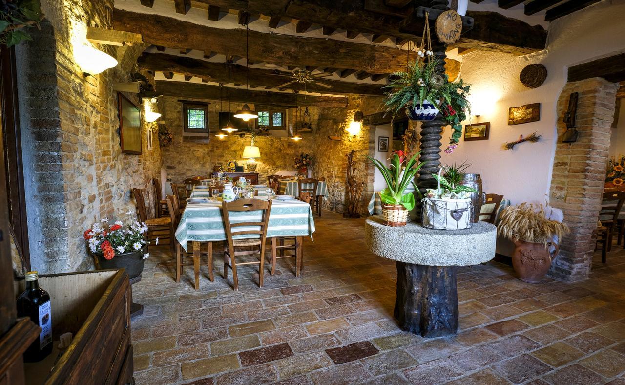 Agriturismo Casale Dei Frontini San Terenziano Dış mekan fotoğraf